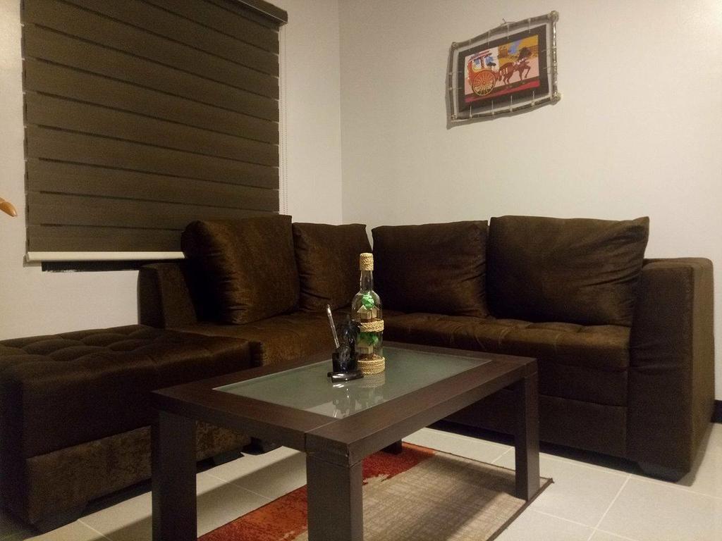 Darvy Suite Muntinlupa City Екстер'єр фото